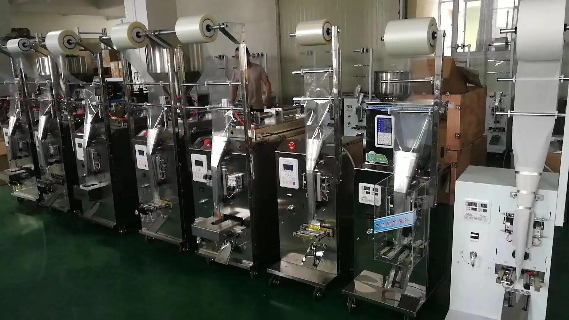 Automatic Sachet Filling and Sealing Machine Automatic Sachet Filling and Sealing Machine