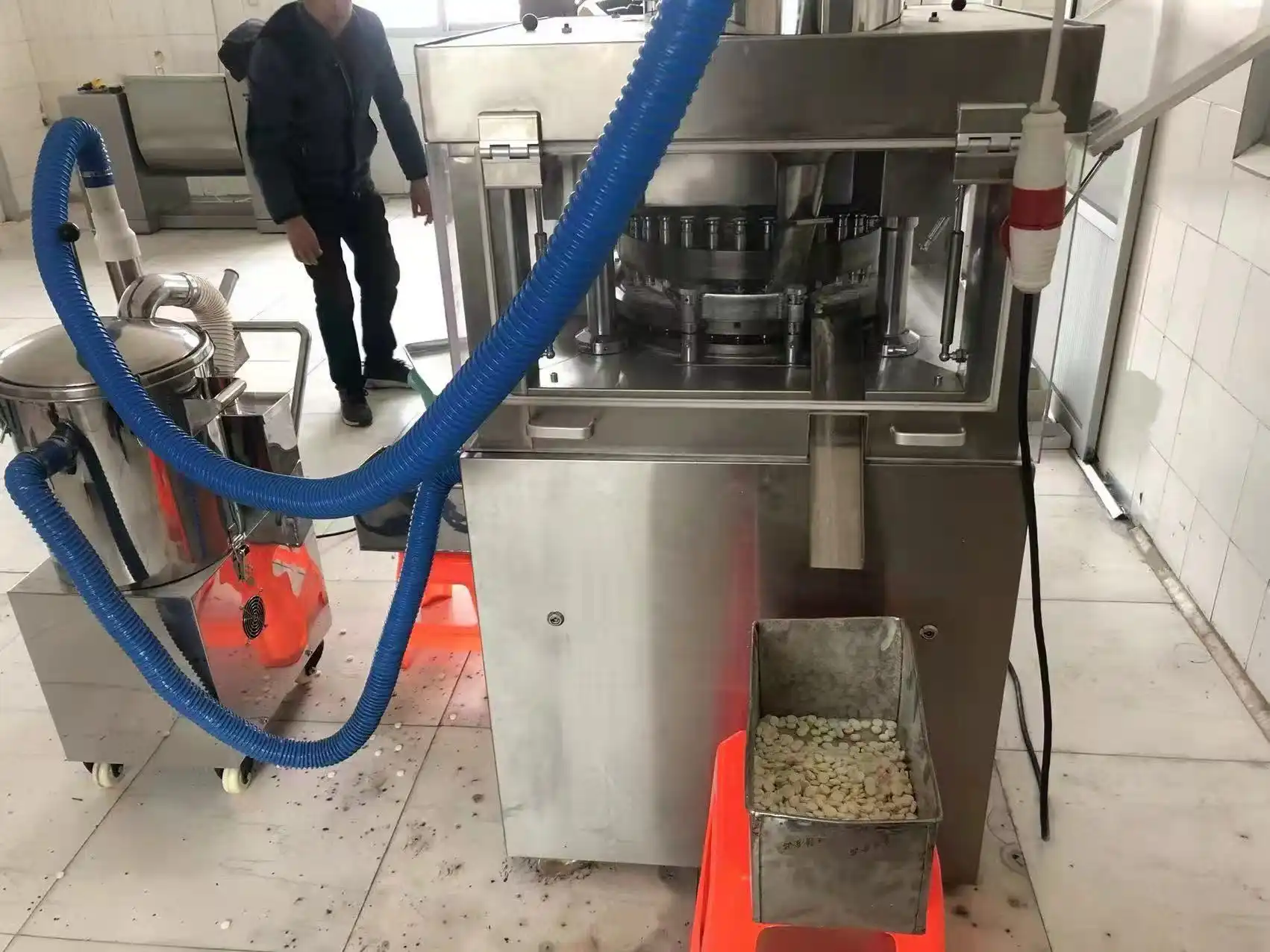 pharmaceutical tablet making machine pharmaceutical tablet making machine