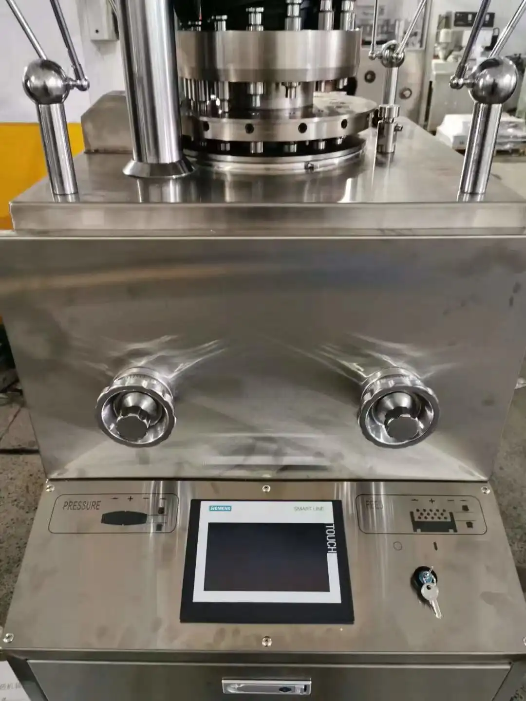rotary tablet punching machine