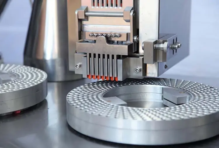 Semi automatic capsule filling machine Semi automatic capsule filling machine