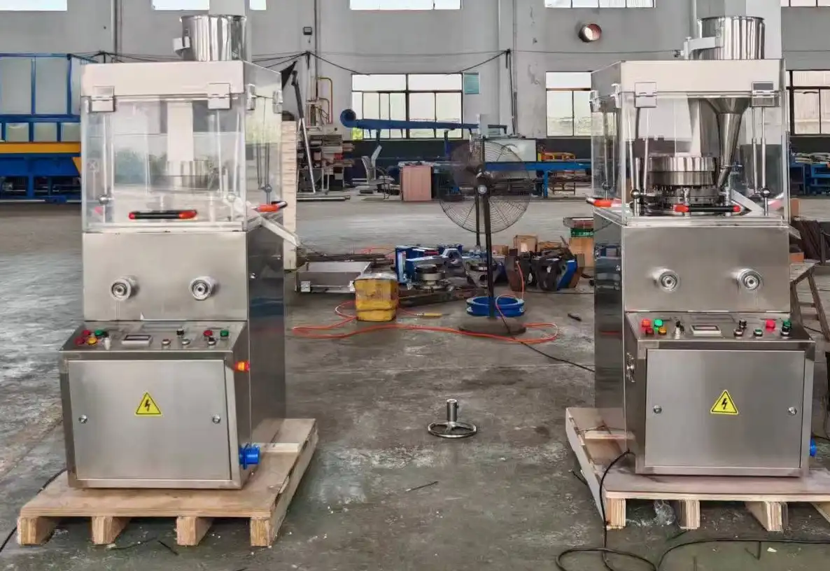 Laboratory tablet press