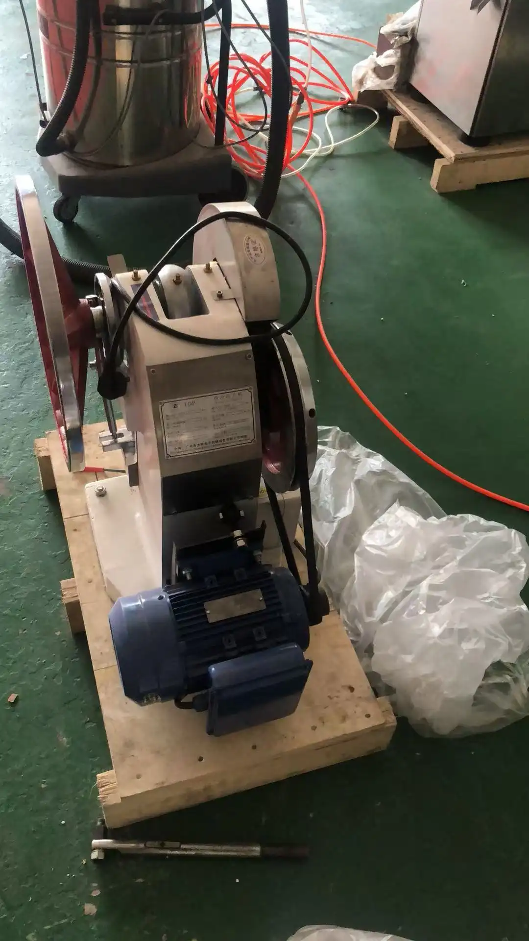 single station tablet press