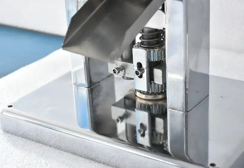 Малка ръчна машина за пресоване на таблети Малка ръчна машина за пресоване на таблети