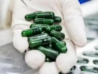 What materials can be used with capsule fillers?